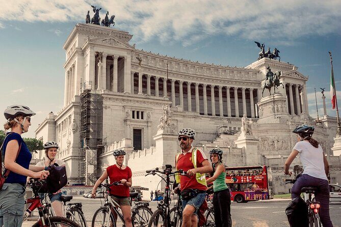 Private Rome City Bike Tour with quality Cannondale EBike - Trevi Fountain and Spanish Steps: Iconic Views with Less Foot Wear