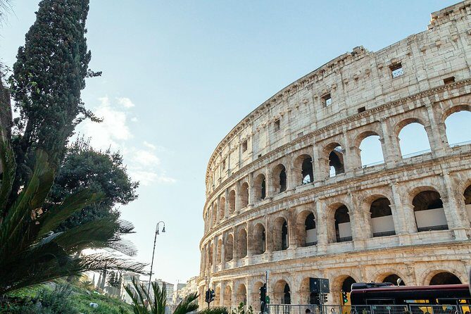 PRIVATE Rome Kickstart Tour With a Local PRIVATE Guide - A route that can flex: Trastevere and the neighborhoods between landmarks