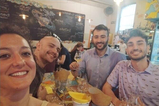 Private Rome Night Craft Beer Walking Tour - Stop 3 in Trastevere: Bir n Fud, draft pours, and Roman aperitivo snacks