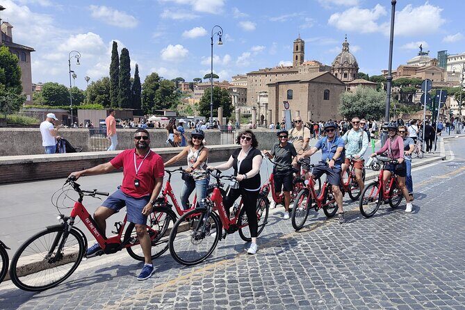 Private Sacred Relics Jubilee Bike Tour - Pizza al taglio to scrocchiarella: the food education that changes how you order