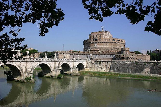 Private Sightseeing Tour of Rome and Vatican Museums with Your Driver - Circus Maximus and Palatine Hill: power and entertainment in one sweep