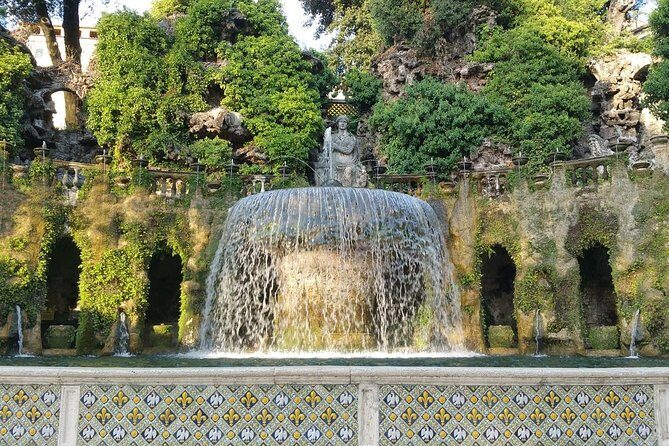 Private Tivoli Day Trip from Rome: Outstanding Villas - Lunch in Tivoli: what’s included and how to use the break well
