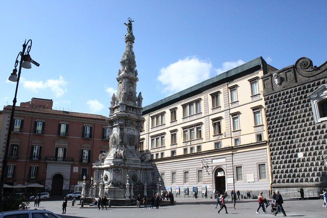Private Tour. Chapel of San Severo and the H. Centre of Naples - Getting oriented at Piazza del Gesù Nuovo