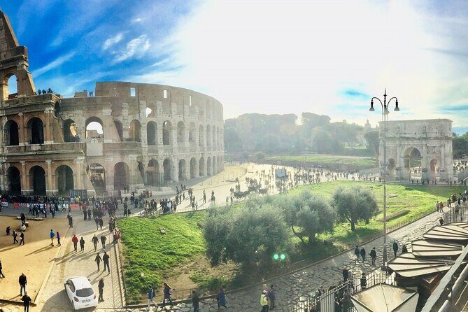 Private tour: Colosseum & Ancient City VIP - Palatine Hill: Romulus and Remus on One of the Seven Hills