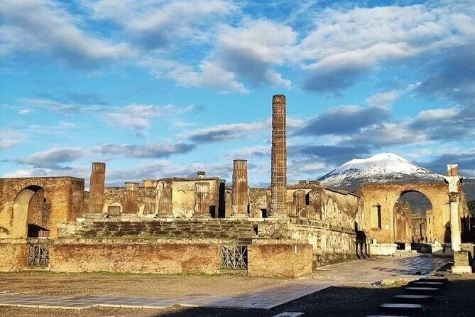 Private Tour in Pompeii and Vesuvius - Volcanic soils and local products: a small taste with big context