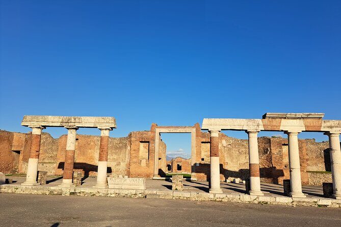 Private Tour in Pompeii and Vesuvius - Price and value: what you’re really paying for in a group of up to 8