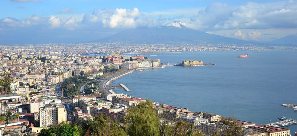 Private Tour: Naples Food Tasting Tour by Vintage Vespa - Cuoppo, mozzarella di bufala, and espresso: the flavors you order again