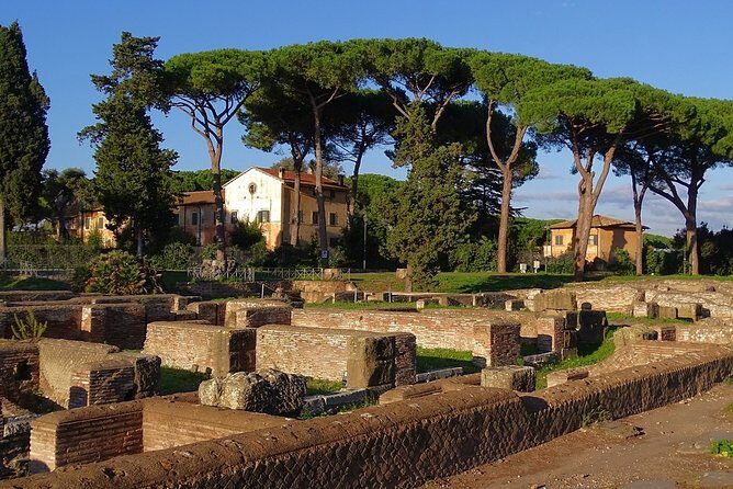Private Tour of Ancient Ostia with Exclusive Guide and Skip-the-line Tickets - Parco Archeologico di Ostia Antica: from castrum to city streets