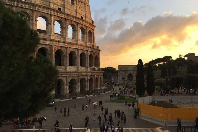 Private tour of Colosseo - Finishing inside the Colosseum (and staying longer if you want)