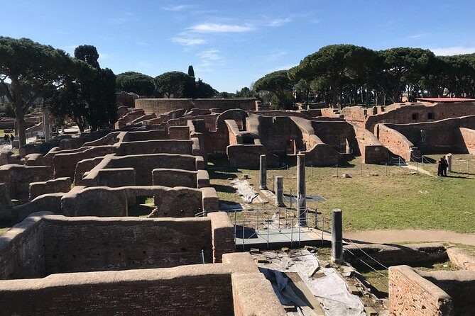 Private tour of Ostia, the ancient city harbor, by van with a PhD archaeologist - Caupona and Thermopolium: How People Grabged Food on the Go