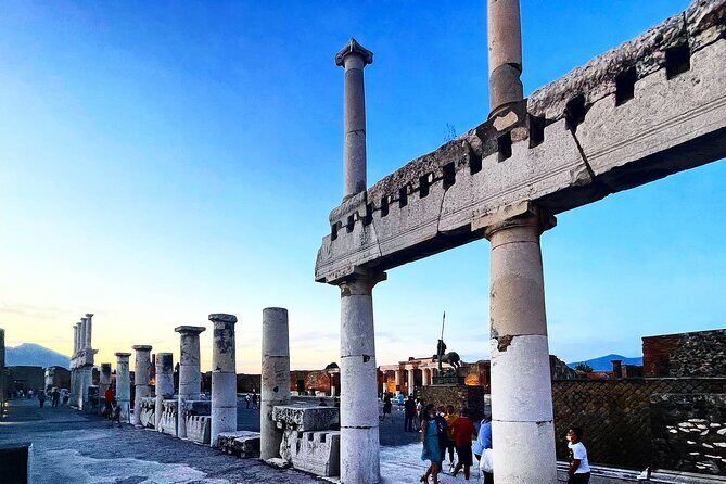 Private Tour of Pompeii with Skip-the-Line Access - Weather, minimum travelers, and how to avoid disappointment