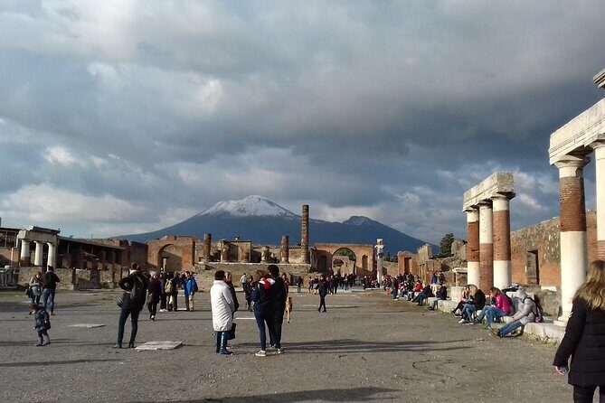 Private tour of the Pompeii excavations - Logistics to know before you go