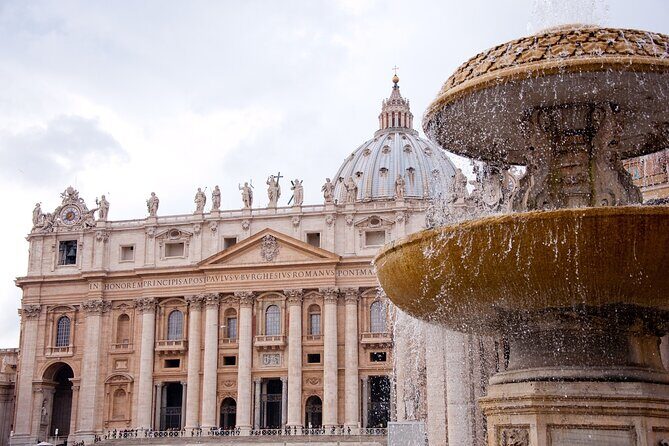 Private tour of the Vatican Museums and the Sistine Chapel - Guide quality can make or break the day