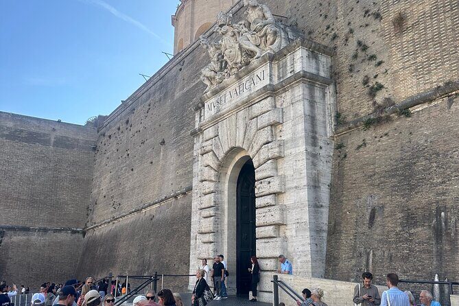 Private Tour of Vatican & Sistine Chapel Without Line - St. Peter’s Basilica Through a Short-Cut Entrance