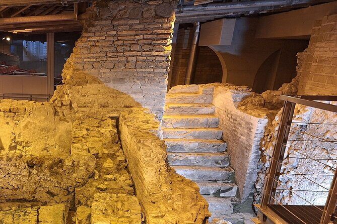 Private tour: Underground Rome - What to Bring, What to Wear, and How to Not Hate the Underground