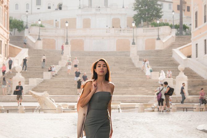 Private tour with photographer of Rome - Colosseum Front Shots and the Ticket Reality