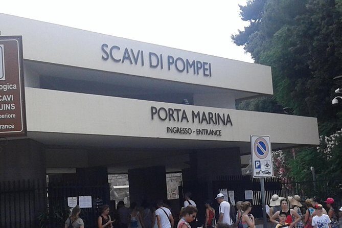 Private Transfer From Naples to Ravello/Sorrento stop at Pompeii - Private Transfer Naples to Ravello or Sorrento With Pompeii Stop: What You’re Really Buying