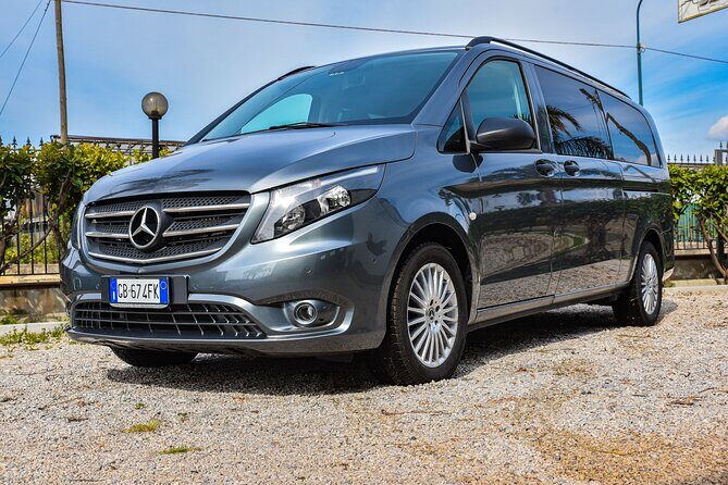 Private transfer from Naples to Sorrento or return - Meeting your driver at Capodichino or Naples train station