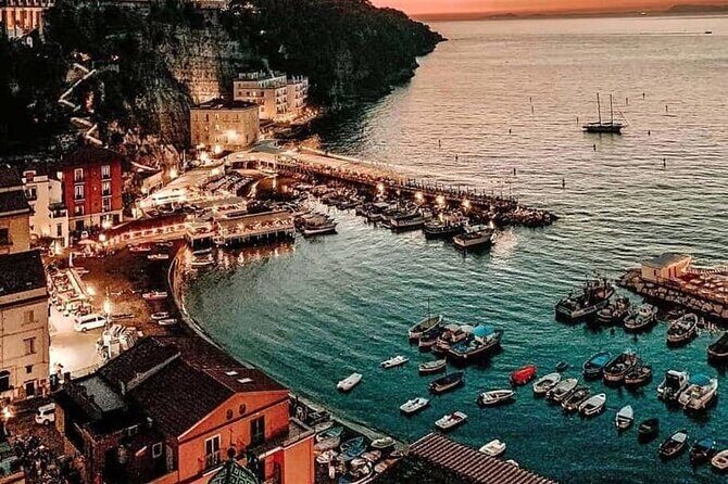 Private Transfer from Naples Train Station to Sorrento - Napoli Centrale Pickup: Find Your Driver Without Guesswork