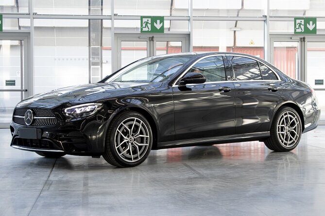 Private Transfer from Rome Fiumicino Airport FCO to Rome - The Ride: Business-Car Comfort, A/C, and a Realistic Timing Plan