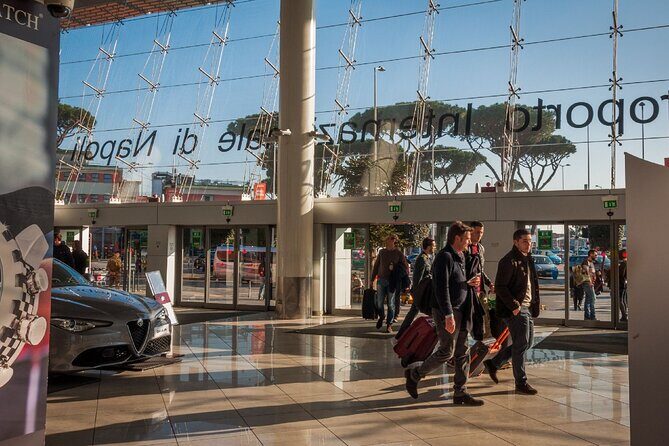 Private Transfer Naples City Centre (Airport, Hotel, Port, Train Station) - Comfort and vehicle reality check: cars vs minivans and hotel access