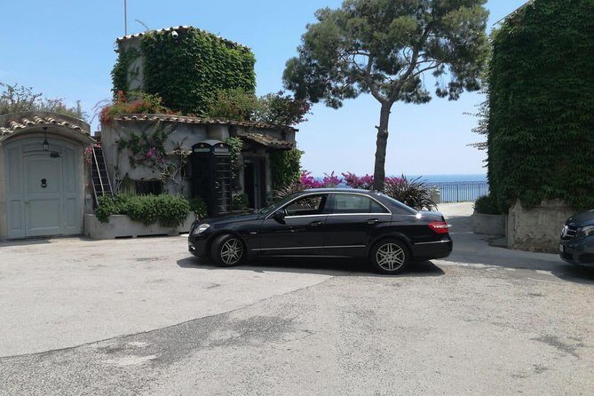 Private Transfer: Naples Hotel, Airport,Train Station to Positano - The Ride Itself: Comfort and Local Help En Route