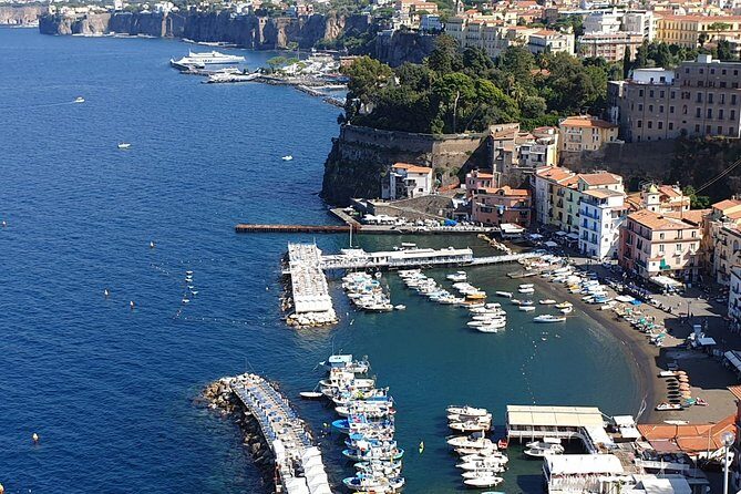 Private Transfer Naples to Sorrento or viceversa - What you’ll get from the English-speaking chauffeur en route