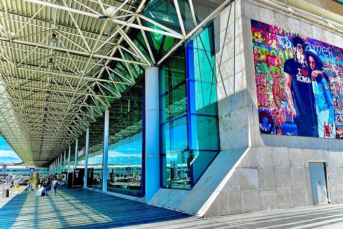 Private Transfer Service between Rome and Fiumicino Airport - Luggage Handling at Both Ends (Small Detail, Big Relief)
