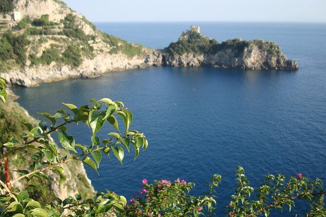 Private Transfer to Positano - Door-to-door drop-off: arriving without the hassle tax
