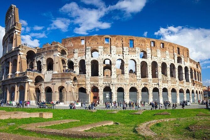 Private Transfer to Rome Airport (FCO)(CIA) - Hotel Lobby Meet-Up, Luggage Help, and the 15-Minute Departure Buffer