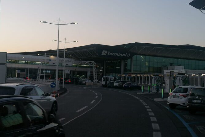 Private transport from Fiumicino Airport to Rome City or vice versa - Meet-and-greet inside the terminal: finding your driver fast