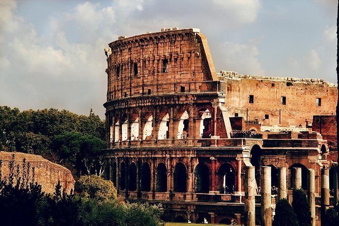 Private transportation between Termini train station & Rome city - How pickup actually works near your hotel and at Termini