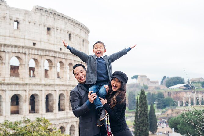 Private Vacation Photography Session with Local Photographer in Rome - Spanish Steps: posing on and around the steps without looking rushed