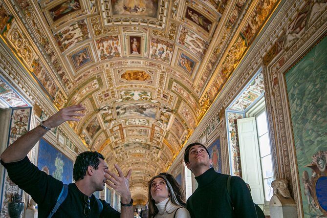 Private Vatican Guided Tour with Skip-the-Line Tickets - Meeting point and on-the-ground logistics at Viale Vaticano