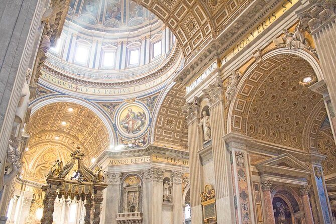 Private Vatican Tour with Sistine Chapel & Basilca Fast Access - St. Peter’s Square: the grand finish