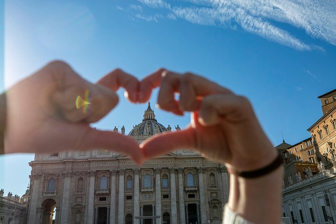 Private Vatican Tour with Sistine Chapel, Fast-Access Tickets - Skipping the line at the Vatican: how it changes the whole day