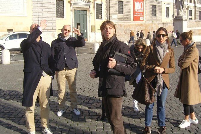 Private Walking Tour of the Squares and Fountains in Rome - Piazza del Popolo: People’s Square as Your Orientation Tool