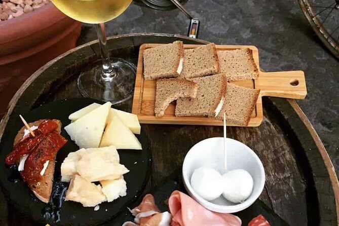 Private Wine Tasting in Rome with Delectable Meats and Cheeses - Key things that make this tasting worth your time