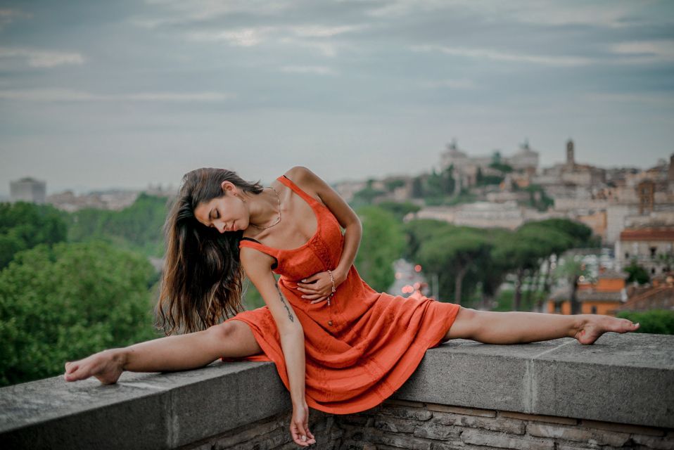 Professional photoshot in Rome - Colosseum photos: getting the icon without looking trapped in crowds