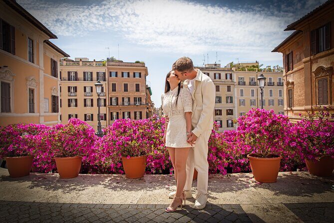 Professional Shooting in the most Romantic Places of Rome - Trevi Fountain for Engagement Photos: Why This Location Works