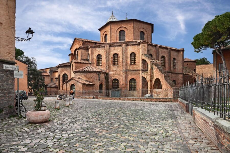 Ravenna: Private City Top Sights and Monuments Walking Tour - Sant’Apollinare Nuovo: when the story is on the walls