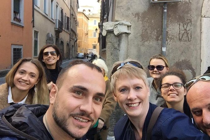 Renaissance Scarlet Ladies Tour: Caravaggio's and Borgia's Women - Basilica San Marco Evangelista: Lady Lucrezia and how a statue becomes a story