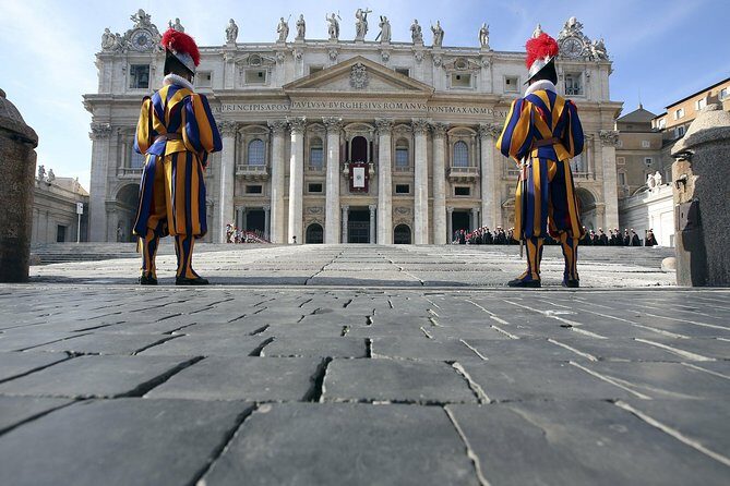 Reserved Papal Audience Ticket with Assistance On Site - Weather and schedule changes: plan for the outdoor reality