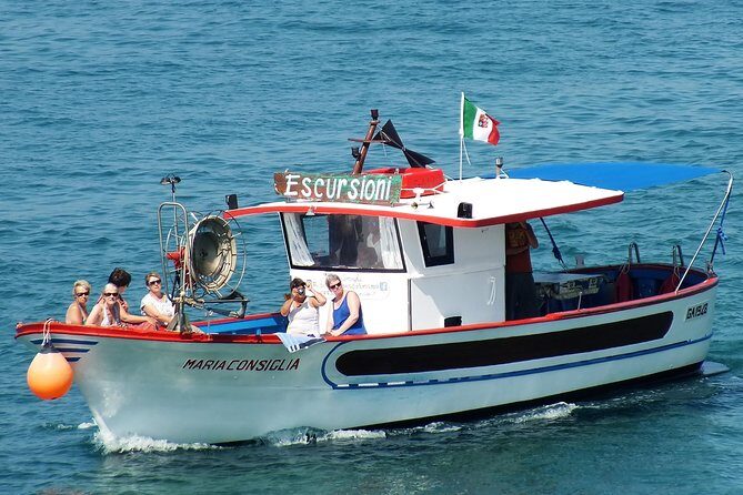 "Riviera di Ulisse" tour from Sperlonga to Gaeta - Gaeta from the sea: Temple of San Francesco and Gulf views