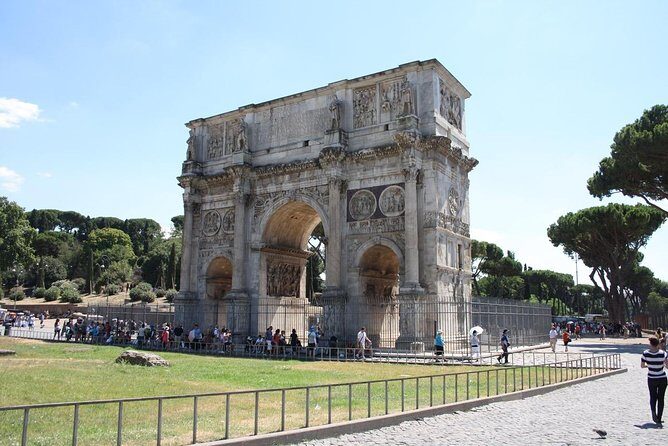 Roman Forum & Palatine Hill Guided Tour - How the guide + headsets make it easier to follow