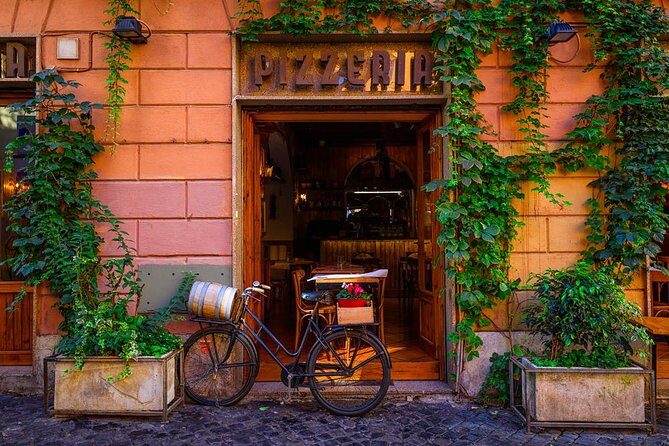Roman Routes: Personalized Private Tour with Chauffeur - Stop 1: Piazza Venezia and the junction that anchors Rome