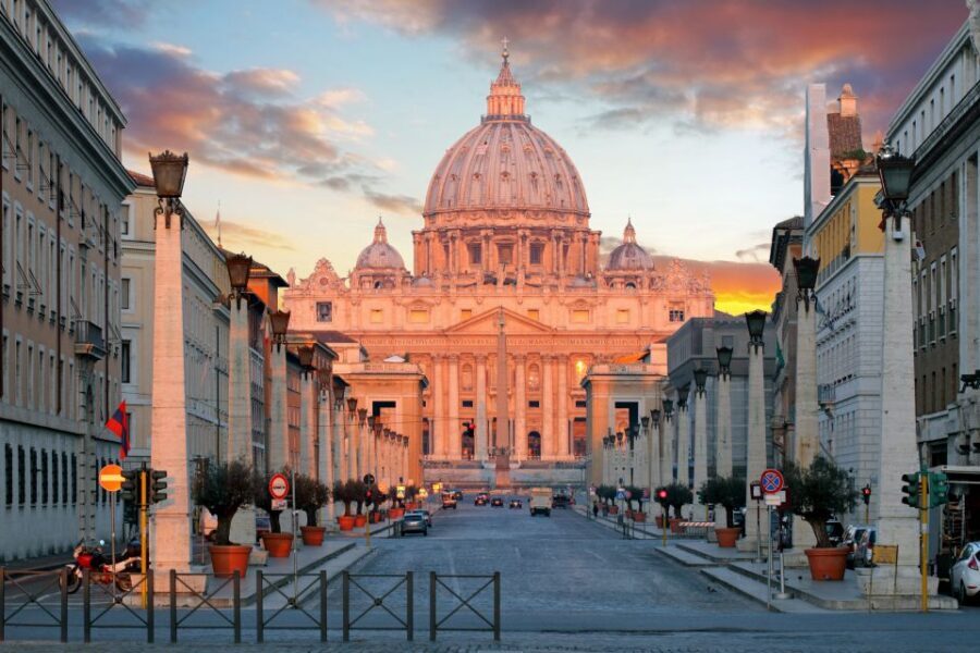 Rome: 3-Hour Private Foodie Tour with Vatican Views - Piazzale degli Eroi: A Scenic Break in the Walking Story