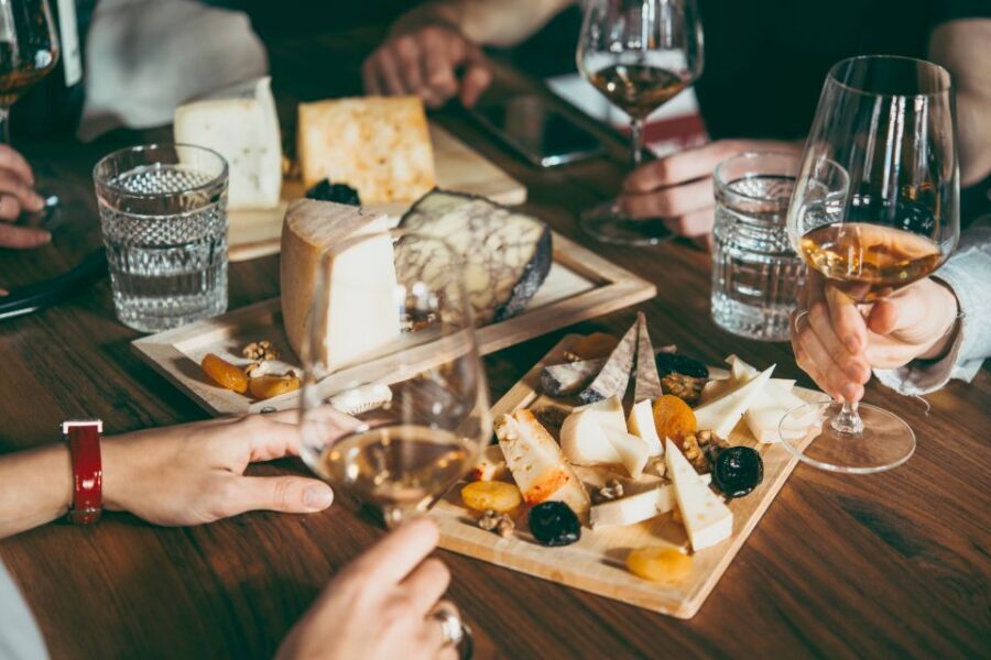 Rome: 3-Hour Private Foodie Tour with Vatican Views - Spritz in a Garden-Style Bar With Live Music