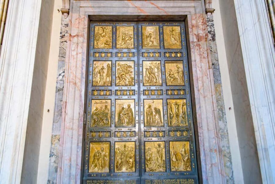 Rome: 3 Papal Basilicas Guided Tour with Minivan Transfers - Stop 2: St. John Lateran, the Pope’s Seat, and the Holy Stairs