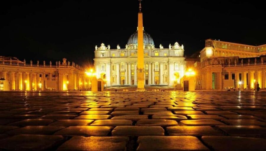 Rome After Dark: Private Luxury Night Tour by Car - A Private Chauffeur Loop Through Rome After Dark
